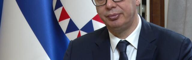 LEKOVI, MAŠINE OPREME - STOSTRUKO VIŠE NEGO ZA VREME BLOKADERSKE VLASTI Aleksandar Vučić odgovorio na laži o lečenju dece SMS porukama