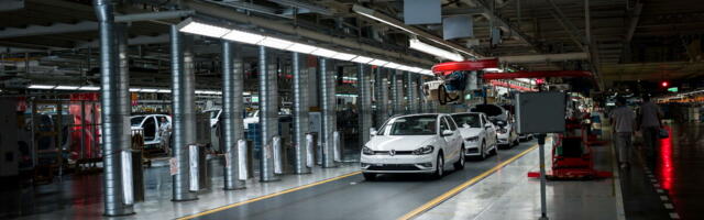 Folksvagen gasi 50.000 radnih mesta! Gubici su basnoslovni, evo koliko je para izgubio nemački gigant