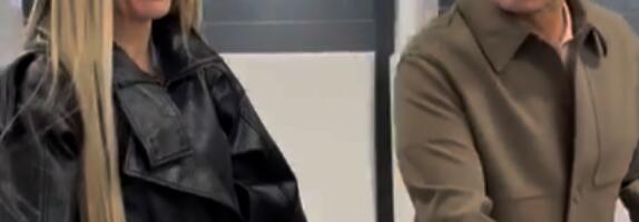 (FOTO/ VIDEO) VESNA I ĐOLE STIGLI U BEOGRAD: Ona bez šminke i sa rancem, Đogani kao sa modne piste