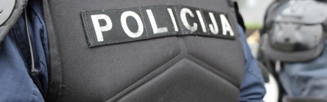 U Kraljevu uhapšen muškarac: U plasteniku pronađene 72 stabljike kanabisa