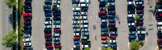 DW: Neizvesnost na tržištu auto-industrije, oporavak tek 2023. godine