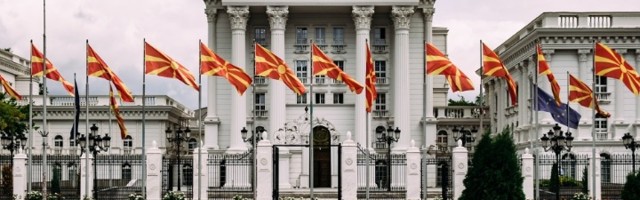 Rast zaraženih u S. Makedoniji, opozicija traži ostavku ministra