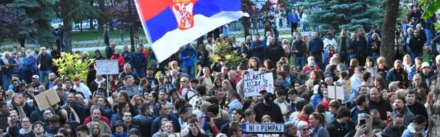 "Dovoljno je samo doći, ako hoćete zastavu, ponesite zastavu Srbije"