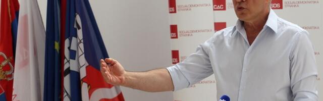 "Vlast je srušila ustavni poredak, a građani su već uveli vanredno stanje, izlaz je u izborima"