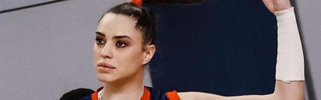 Nikolina Petrović jedna je od najlepših odbojkašica na svetu: Crnogorka oduševljava region i Italiju /FOTO/