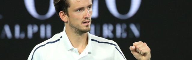 Đoković je dobro predvideo: Medvedev počistio Cicipasa za finale sa Novakom