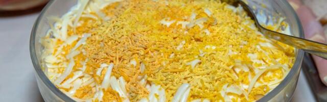 Najukusnija mimoza salata: Jedan sastojak joj daje kraljevski ukus