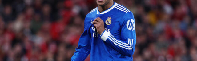 Ti si je*eni rasista... Kilijan Mbape grmeo na fudbalera Benfike