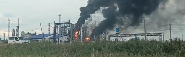 Panika u Rusiji, pogođena najveća rafinerija: Omsk u plamenu!