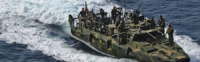 ŠOK! IRAN PREDSTAVIO 340 RAKETNIH BRODOVA! AMERI I NATO NAPADNITE, AKO SMETE! Nimic u nikad većem problemu, sa ovim se ne može izboriti!