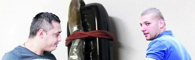 EKSKLUZIVNO OTKRIVAMO! Veljinom koljaču nađen telefon u ćeliji! Uređaj uneo advokat mafijaša Dejan Lazarević!?