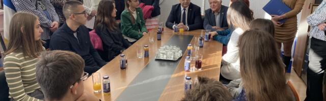 U Gradskoj opštini Medijana uručene stipendije i nagrade talentima Komisije Sveta Petka
