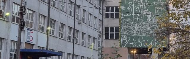 „Telefon u stranu, put u prvom planu“ u petak na trgu