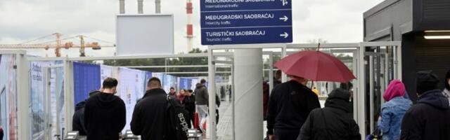 Padne kiša i nova autobuska stanica na Novom Beogradu izgleda OVAKO (FOTO)