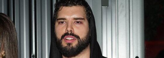 Adamu Adaktaru demolirali salon, staklo svuda po ulici - Šteta iznos skoro 30.000 evra (FOTO)