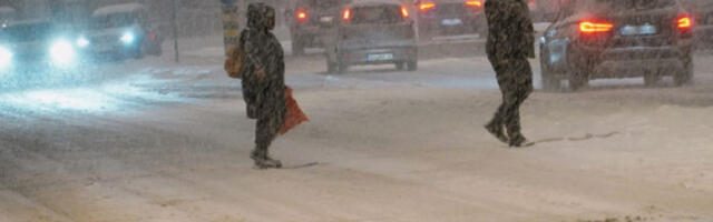 Ледена ноћ у Србији, сутра снег и киша