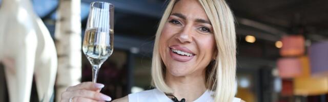 Sestričina Jovane Jeremić diplomirala: "Mahali bi i oni da imaju čime, ali nemaju" (FOTO)