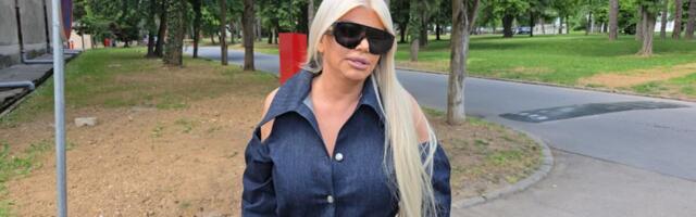 "I TREBA DA VOLI MLAĐE, ŠTA ĆE JOJ DEDE" Komšije Dare Bubamare nikad iskrenije o pevačici, a evo s kim je viđaju: Navikla je, svima daje