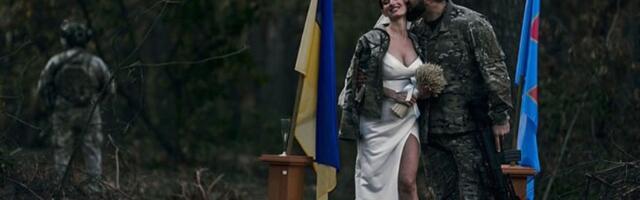 Ukrajinska snajperistkinja se udala u šumi