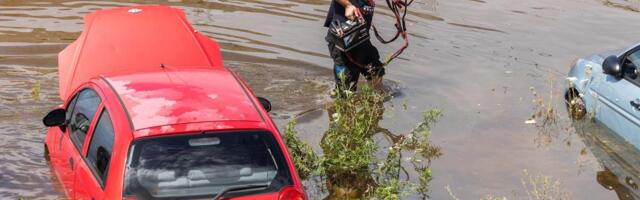 Srbijavode:Ekipe na terenu oko Južne Morave, izlivanja u Grdelici problemi oko Donjeg Ljubeša