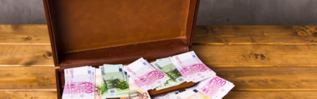 Средњи курс динара за евро сутра 117,3544