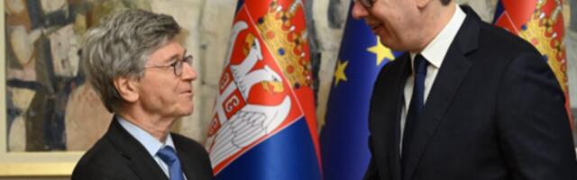 "JEDAN OD NAJVEĆIH EKONOMISTA NAŠEG DOBA, NAUČIO SAM MNOGO" Vučić nakon sastanka sa Džefrijem Saksom!