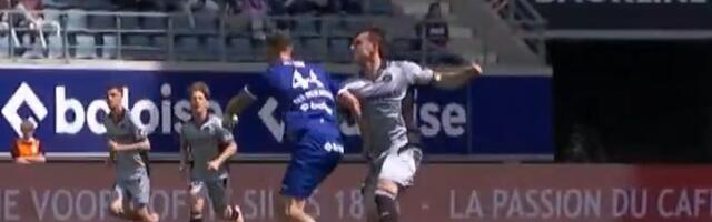 Pomračenje Cvetkovića: Dobio udarac s leđa, uzvratio pesnicama i dobio crveni karton! /VIDEO/