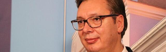 Da li Vučić krši Ustav time što on pregovara o Kosovu, a ne premijerka Brnabić?