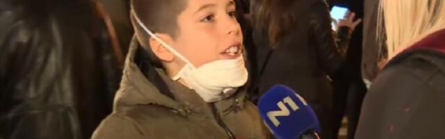 "Malo sam se uplašio": Devetogodišnjak isprskan suzavcem na protestu