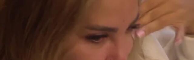 ANELI DOŽIVELA NAPAD, KRENULA JOJ PENA NA USTA! Ujela člana obezbeđenja, hitno napušta "Elitu"?