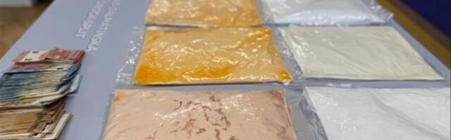 MUNJEVITA AKCIJA POLICIJE U SPLITU: Pao mladić (24), kod sebe imao ogromne količine droge vredne više od 200.000 EVRA, a to nije sve (FOTO)