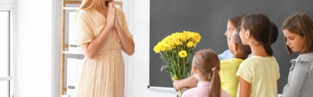 Zašto ove godine za Uskrs treba pokloniti cveće umesto čokolade? Postoji jedno važno pravilo o bojama