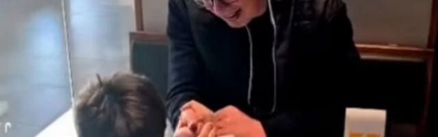 "I VUKAN JE ĆACI!" Vučić objavio interesantan snimak na Instagramu - NE BIH SE ODREKAO TOG BRENDA NI ZA ŠTA NA SVETU! (VIDEO)