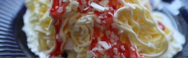 SLADOLED U OBLIKU ŠPAGETA? Da, ova ukusna poslastica od sada i u Beogradu! (Video)