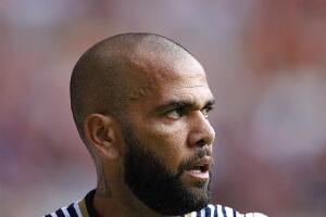 Суд у Барселони: Алвес остаје у притвору до почетка суђења