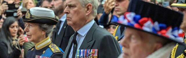 SKANDAL trese dvor: PRINC ENDRU SE ODREKAO SVIH TITULA i počasti