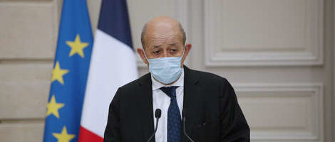 Le Drian: Francuska poštuje islam kao religiju