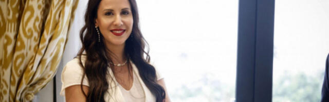 Tamara Vučić u NAJMODERNIJEM BELOM ODELU koje sada sve žene žele: Čipkana torba ukrala svu pažnju i zaokružila stajling (GALERIJA)