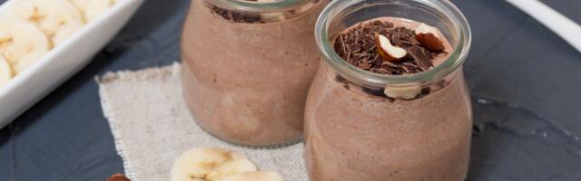 Uveče vas hvata želja za slatkim - ovaj kolač iz šolje sa bananom i čokoladom pravi se za 5 minuta