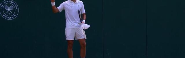 Novak se žestoko iznervirao na svoj boks!