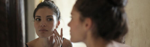 PRVI SIMPTOM PRIBLIŽAVANJA SRČANOG UDARA VIDI SE U OKU: Jedna promena sve OTKRIVA, ako je primetite HITNO se javite lekaru!