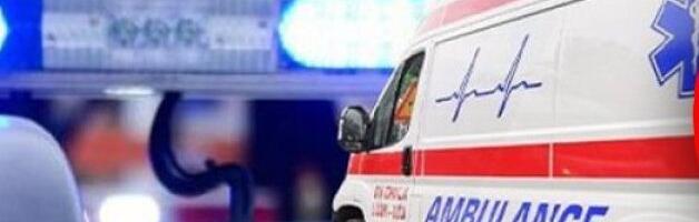 Sudar dva automobila kod Sremčice: Policija obavlja uviđaj, ima povređenih