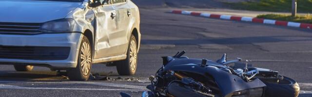 Udes ispod Mostarske petlje: Oboren mladić na motoru