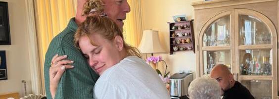 "Tata me ponekad ne prepoznaje" Ćerka Brusa Vilisa otkrila u kakvom je stanju glumac koji pati od demencije