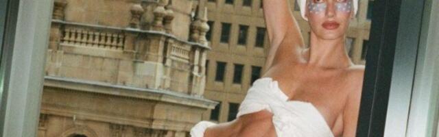 Skinula bikini pa pozirala samo u peškiru: Manekenka nikad smelija (FOTO)