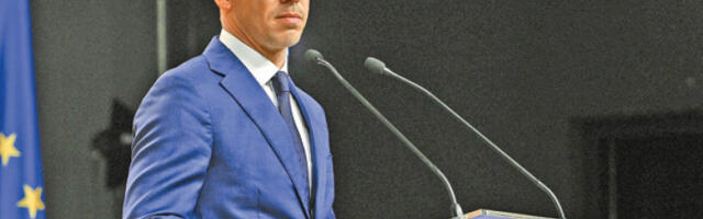 Ко губи, а ко добија одласком Орбана