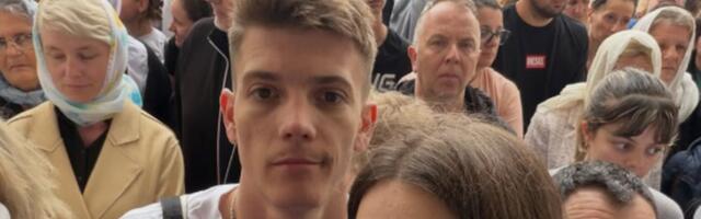 Naš Jutjuber povratio pre odlaska u Hram: Čekao 9 sati sa vernicima, pa imao priviđenje "Pogledao sam ka nebu"
