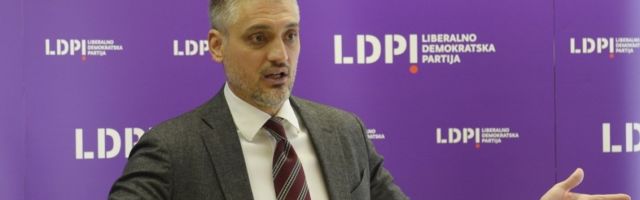 (FOTO) "Čeda imao više koalicionih partnera nego glasova": Jovanovićevom debaklu se smeje ceo internet!