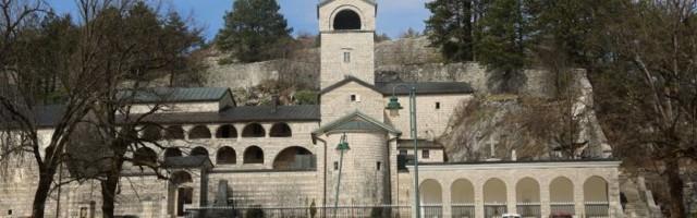 Први смртни случај од короне у Митрополији црногорско-приморској