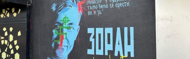 Nacrtani kukasti krst i meta na muralu Zoranu Đinđiću u Nišu